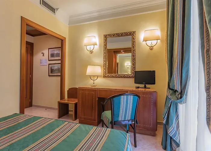 Szálloda Raeli Luce 4*