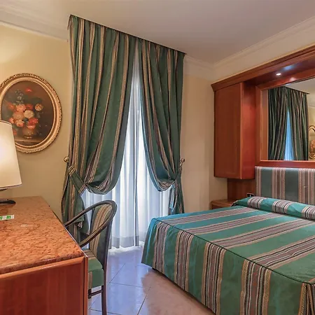 Raeli Luce ホテル ローマ