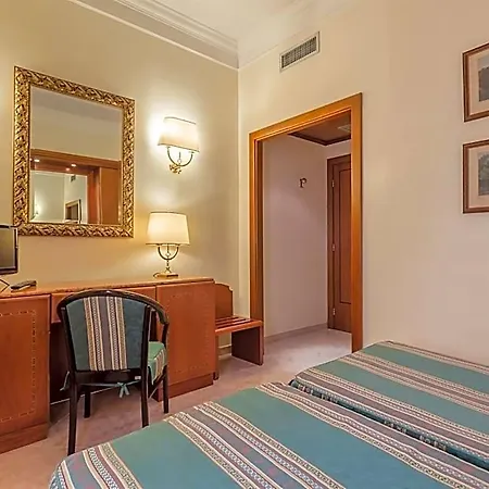 Hotel Raeli Luce