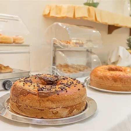 ホテル Raeli Luce ローマ