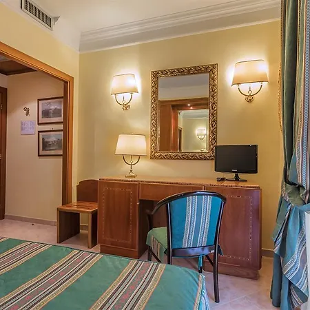 فندق Raeli Luce 4*