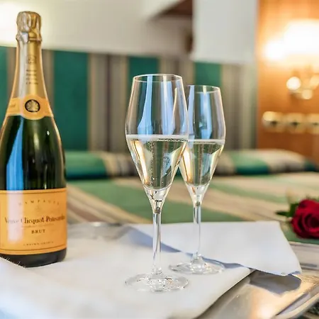 فندق Raeli Luce روما