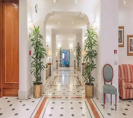 فندق Raeli Luce 4*