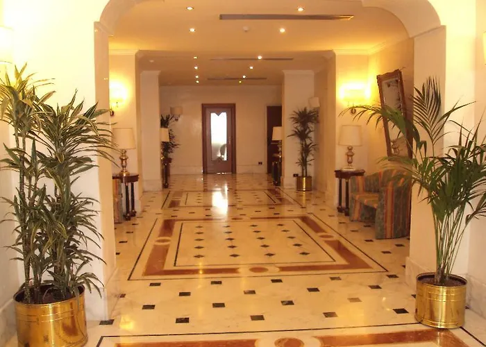 Raeli Luce 4* Рим